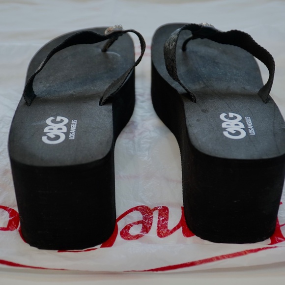 Guess Logo Flip Flops PLATFORM WEDGE - Picture 3 of 5